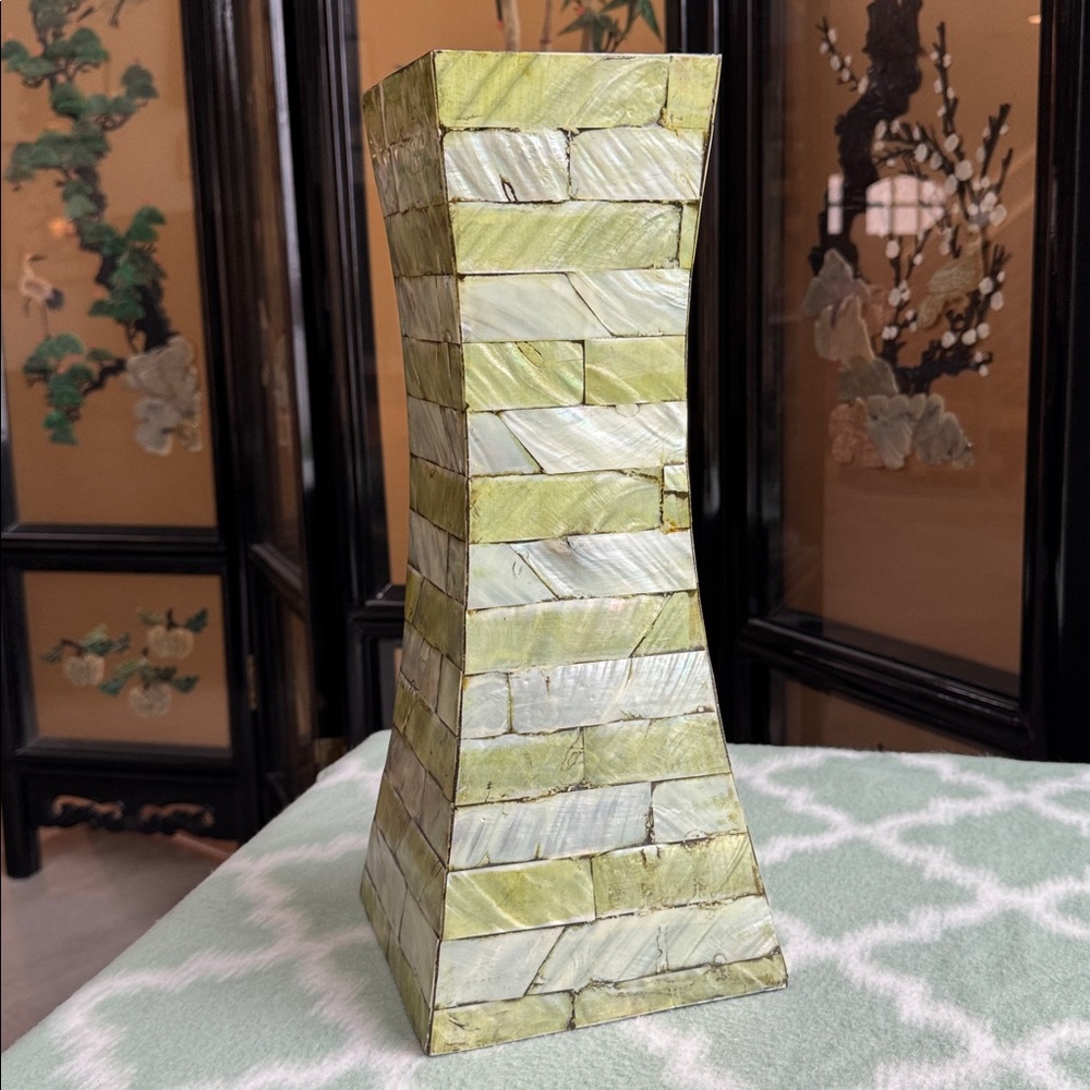 Vietnam mother of pearl overlay bamboo vase National Geographic - Picture 4 of 11